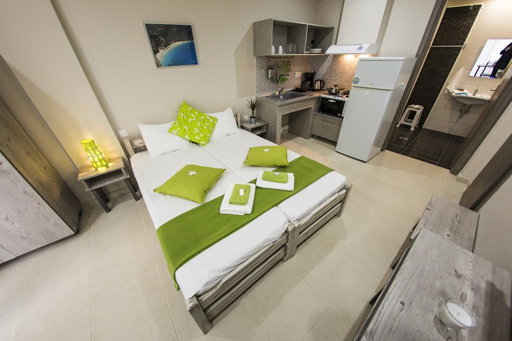 ניאה פלאגיה Zonita Guest House מראה חיצוני תמונה