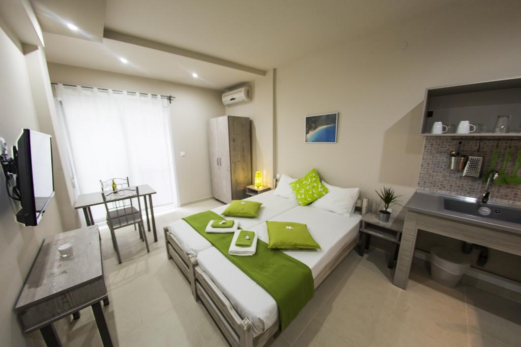 ניאה פלאגיה Zonita Guest House מראה חיצוני תמונה