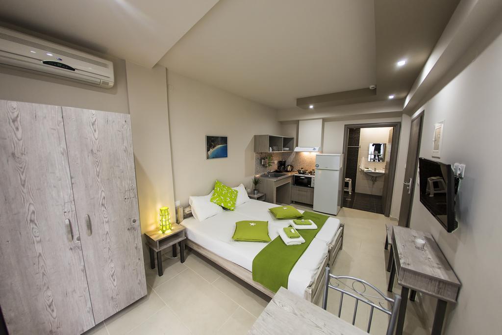 ניאה פלאגיה Zonita Guest House מראה חיצוני תמונה