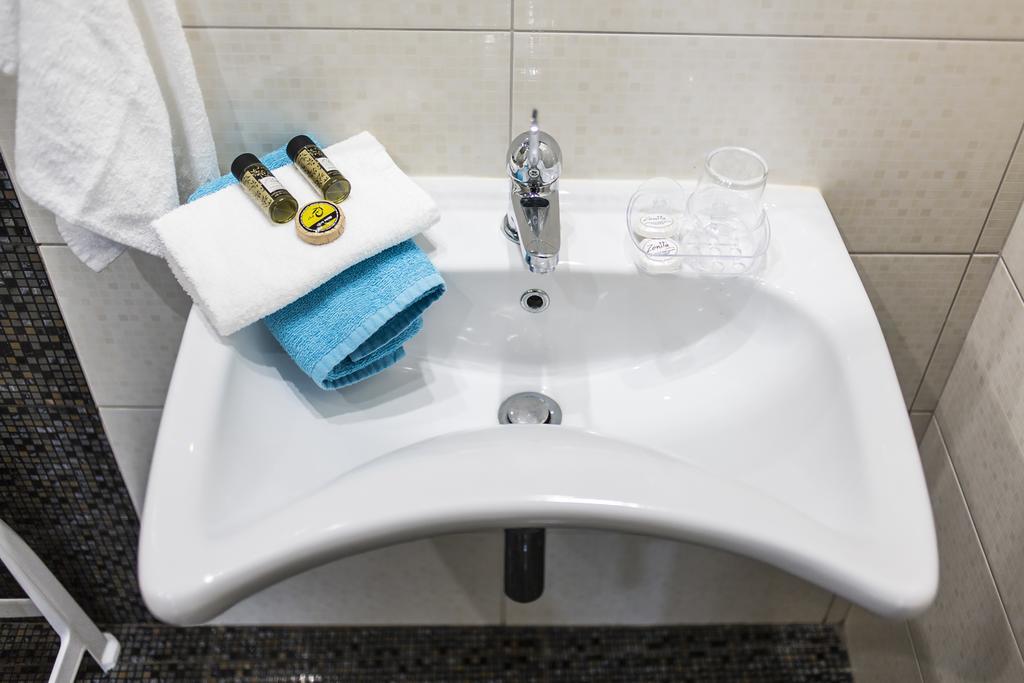 ניאה פלאגיה Zonita Guest House מראה חיצוני תמונה