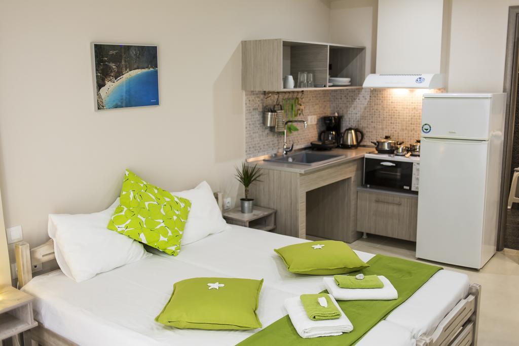 ניאה פלאגיה Zonita Guest House מראה חיצוני תמונה
